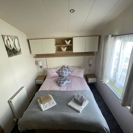 2 Bedroom Caravan, Edi Rita, Robin Hood, Pet Friendly Meliden 外观 照片